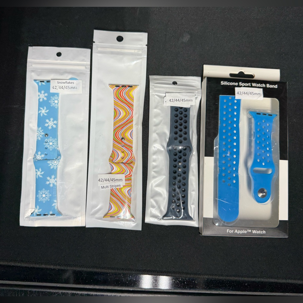 NEW Smart Watch 4 PC Band Set - size 42/44/45mm